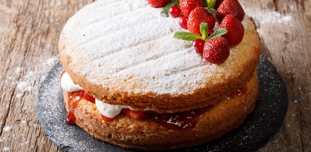 Round Cake Tins Hero Image x